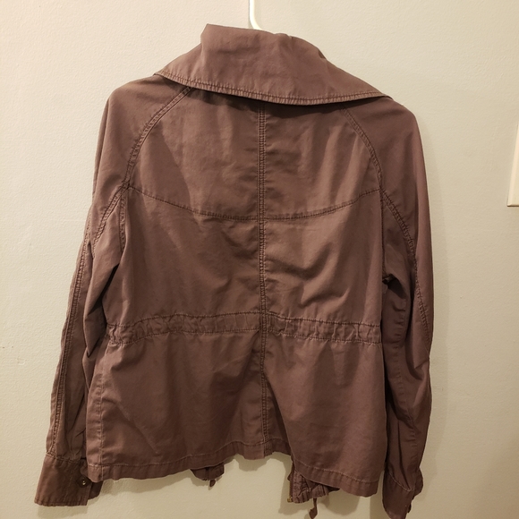 Lightweight Jacket size Large - Picture 2 of 4